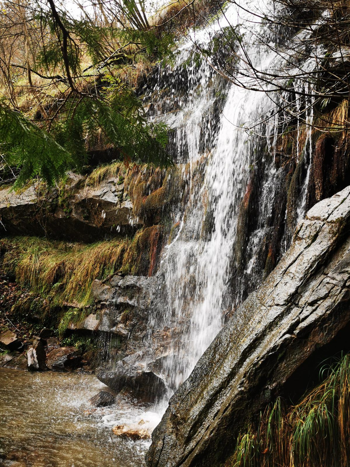 La cascada de Gerena, primera parada de la ruta